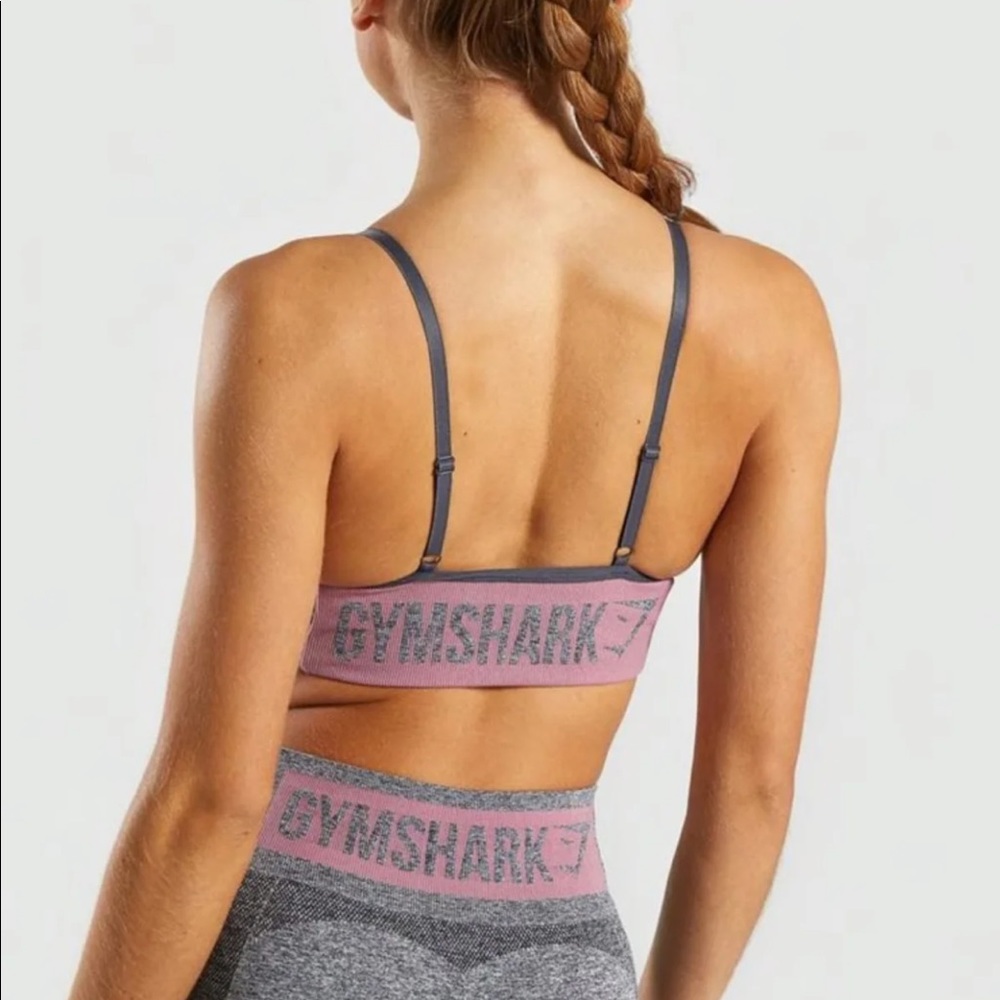 **SOLD🚫🚫Gymshark flex bra pink and grey
